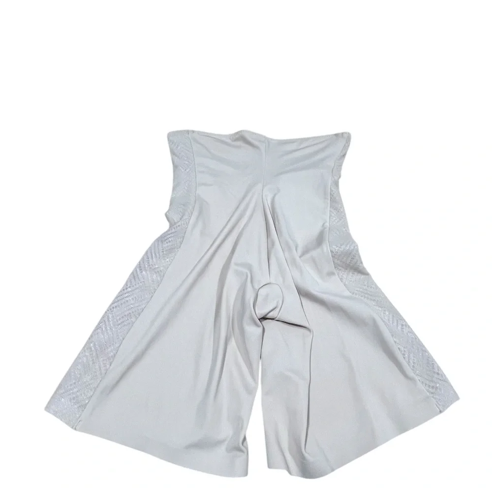 SPANX Assets Luxe & Lean Mid Thigh Shaper Shorts Rose Dust Pink M NWT Style 2524